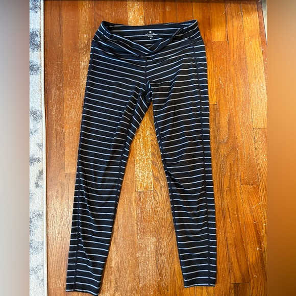 Athleta black/grey striped leggins - Picture 1 of 4